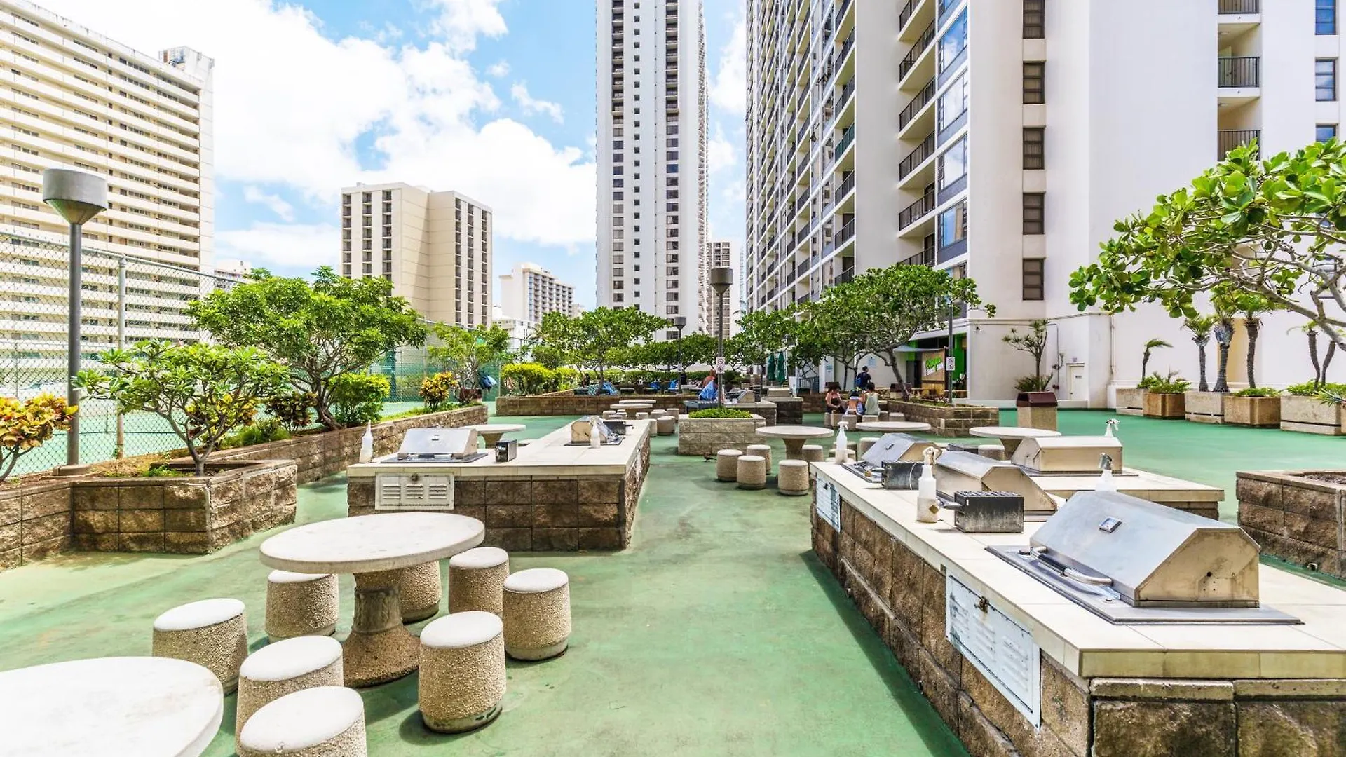 Escape To Mountain View Condo,Near Beach With Parking Honolulu