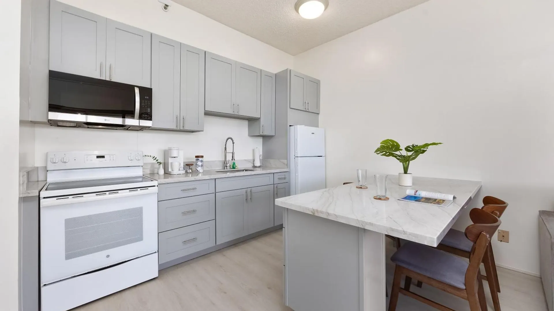 Lejlighed Escape To Mountain View Condo,Near Beach With Parking Honolulu