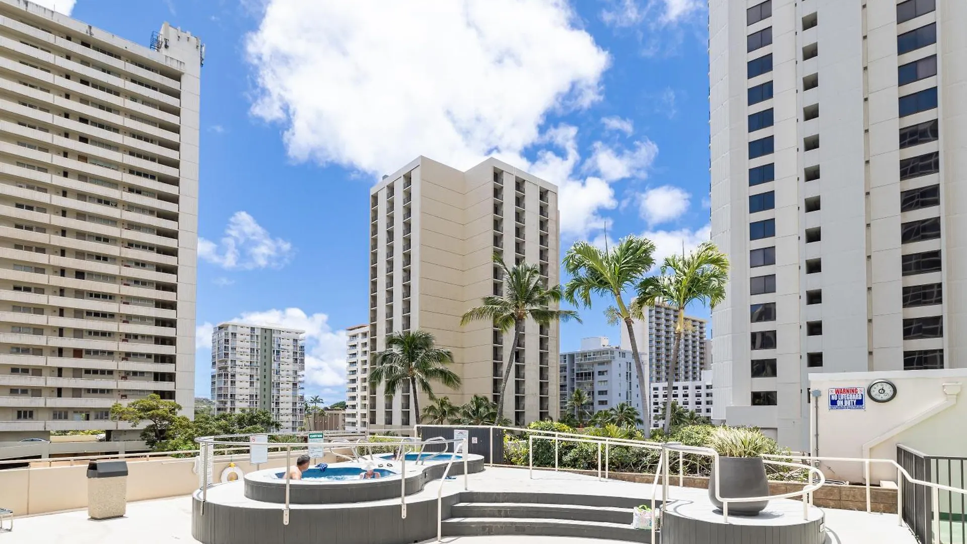 Escape To Mountain View Condo,Near Beach With Parking Honolulu