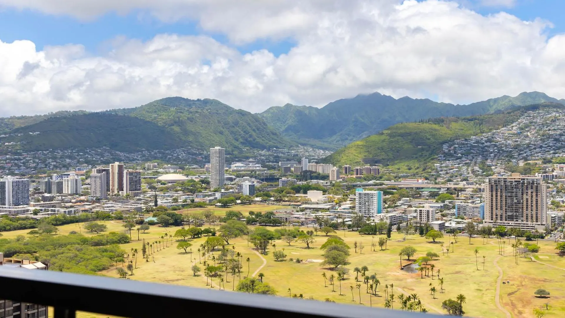 Escape To Mountain View Condo,Near Beach With Parking Honolulu 0*,